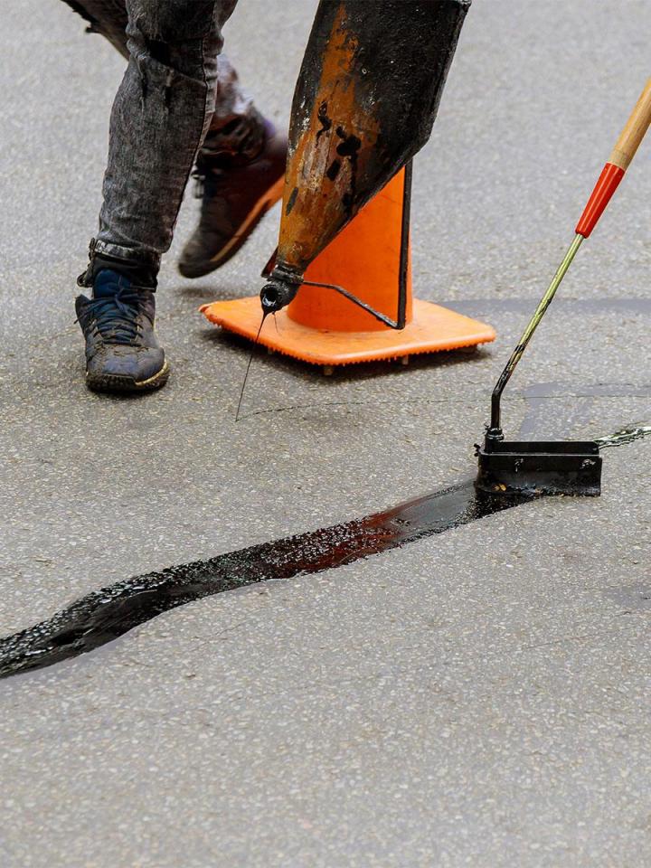 Asphalt Crack Repair Estrie
